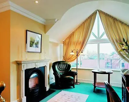 Merrion Hall Hotell